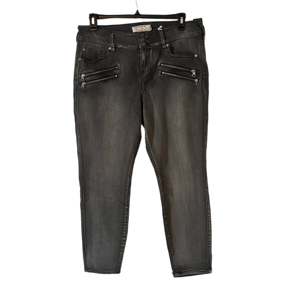 Torrid Multi Zip Jeggings - Picture 4 of 12